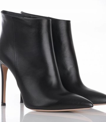 Designer pointy ankle boots without 