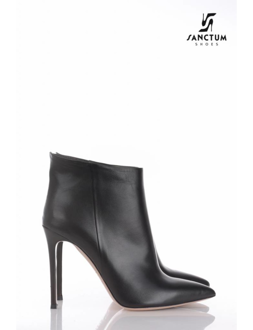 Sanctum  Designer pointy ankle boots without zipper with thin heels