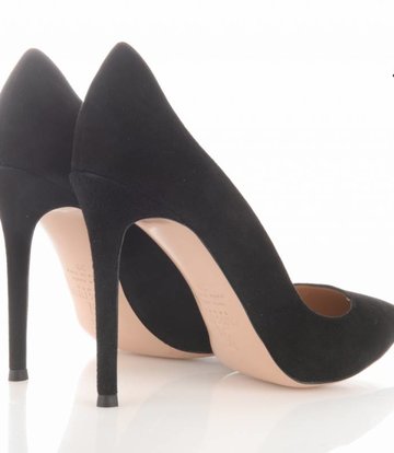 Suede pumps met dunne hakken - Italian High Heels | Sanctum Shoes