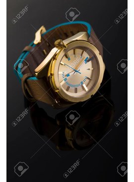 Omega Closeup Automatic Menwatch Omega Closeup Automatic Menwatch