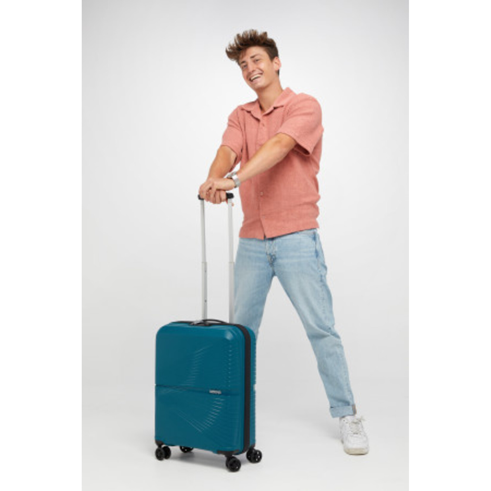 American Tourister American Tourister Airconic Spinner 55/20 TSA Deep Ocean