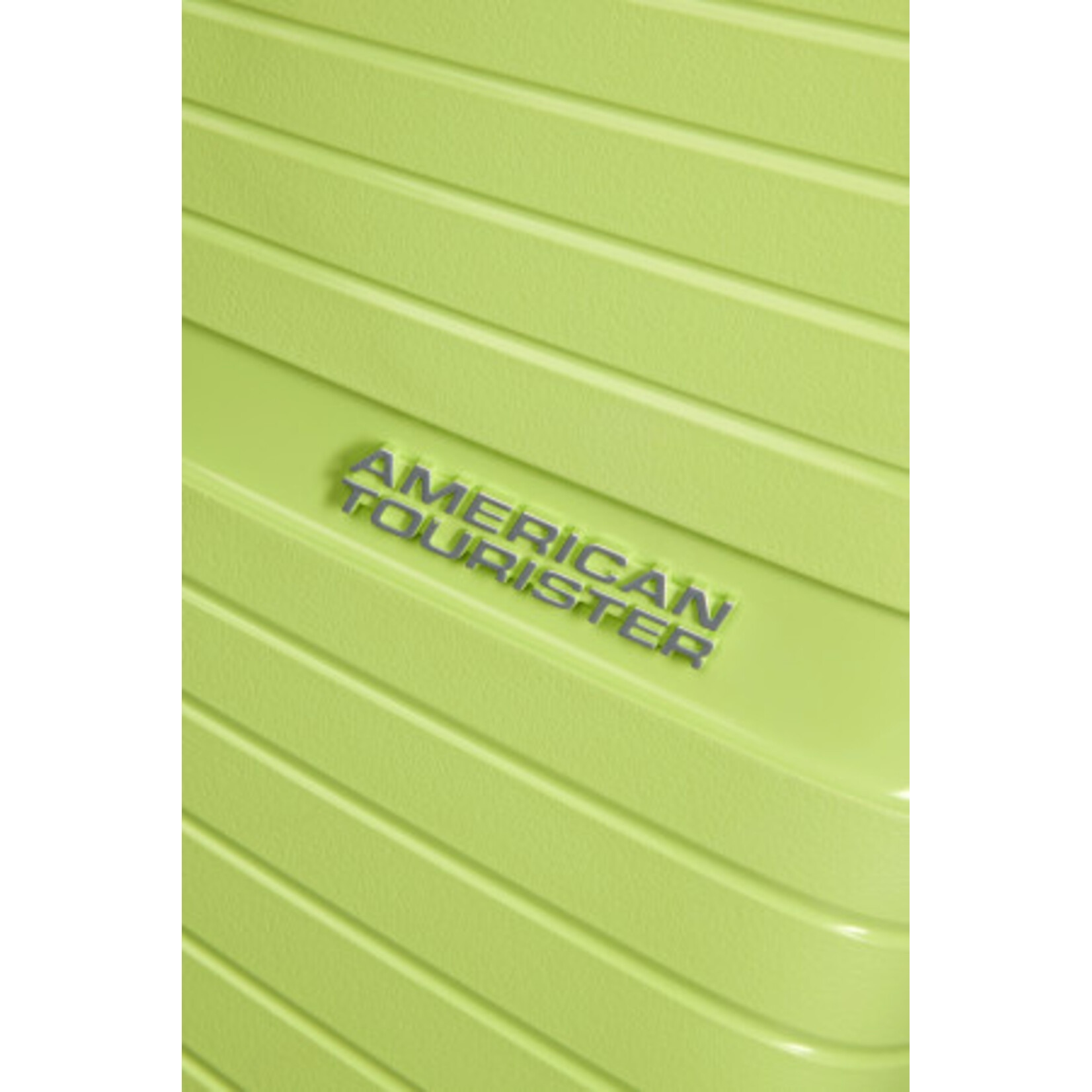 American Tourister American Tourister Airconic Spinner 55/20 TSA Electric Lime