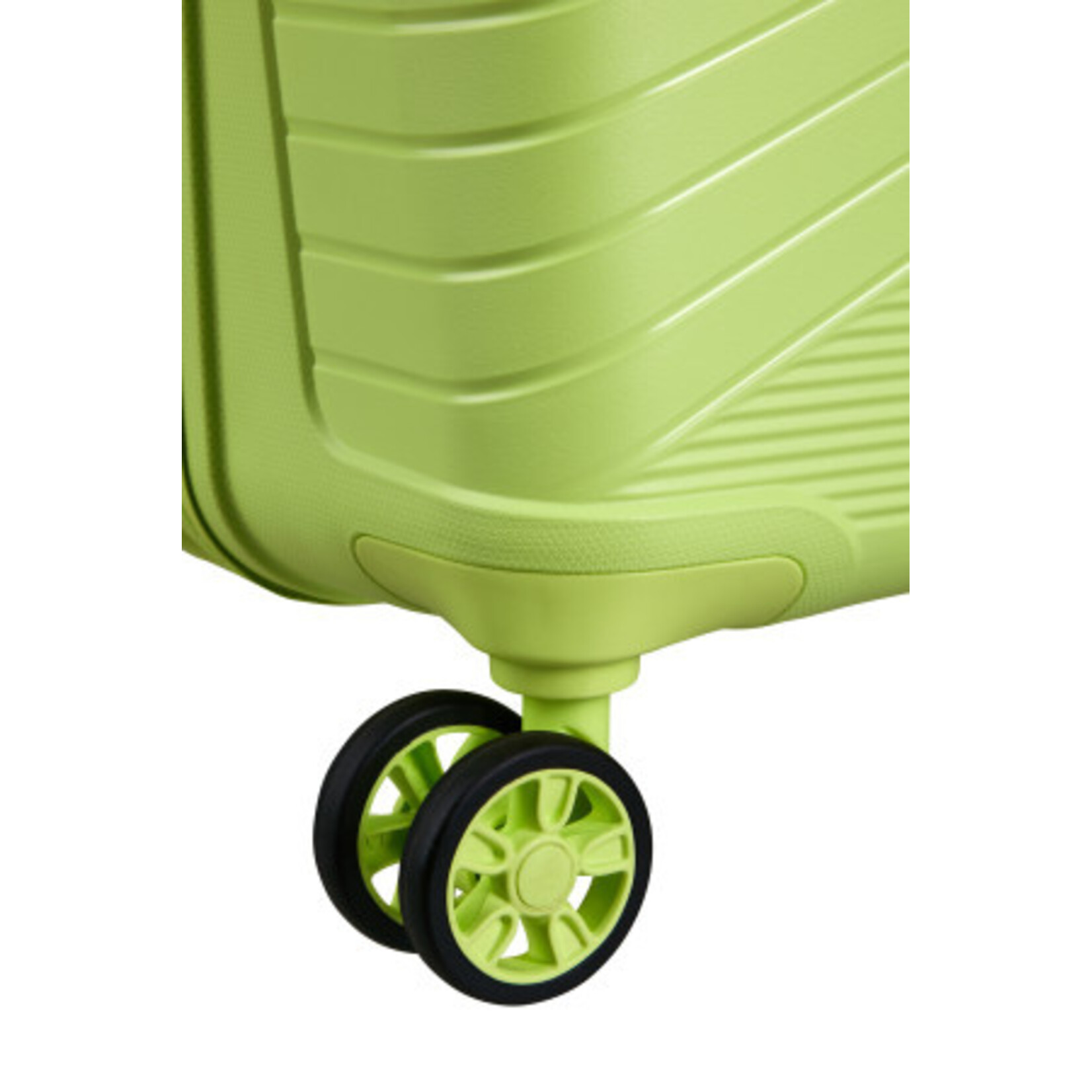 American Tourister American Tourister Airconic Spinner 67/24 TSA Electric Lime