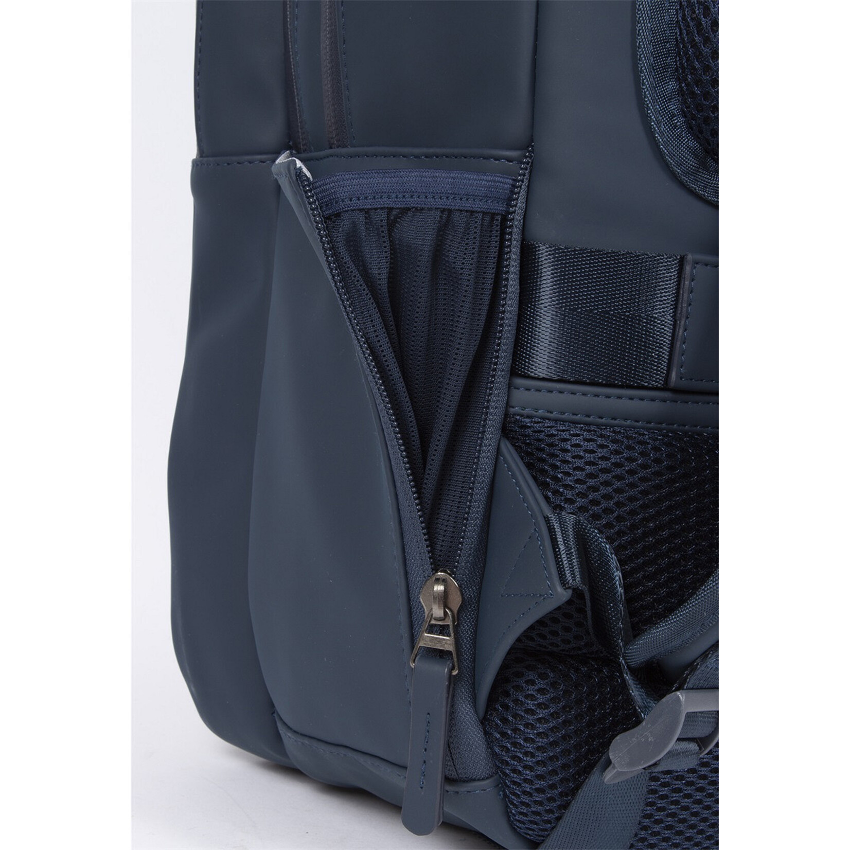 New Rebels New Rebels William rugtas 15.6 inch laptopvak 18 liter - navy blue