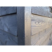 Lariks Douglas regel 5 x 5 cm - Zwart gespoten Lariks Douglas regel 5 x 5 cm - Zwart gespoten