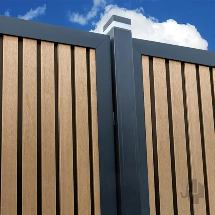 Schutting | Houtcomposiet | 4x180x180cm Dark Line Stripes Oak and Black