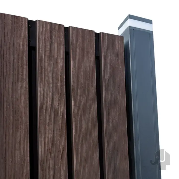 Schutting Stripes Black | Houtcomposiet | FSC | 180x180cm Elephant | Natural dark brown