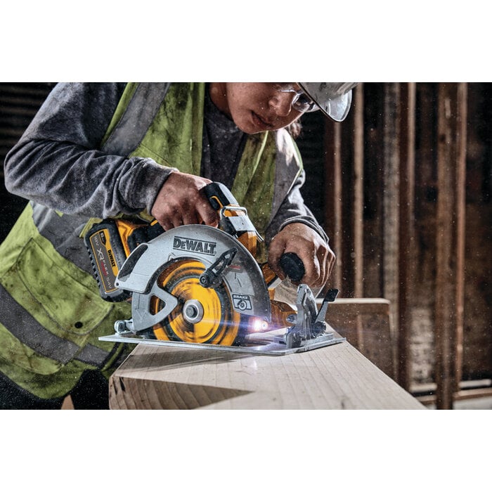 DeWALT XR Cirkelzaag DCS573NT-XJ 18v