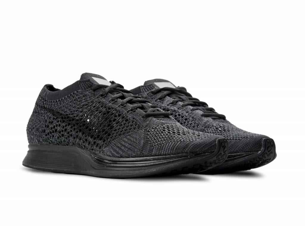 nike flyknit black