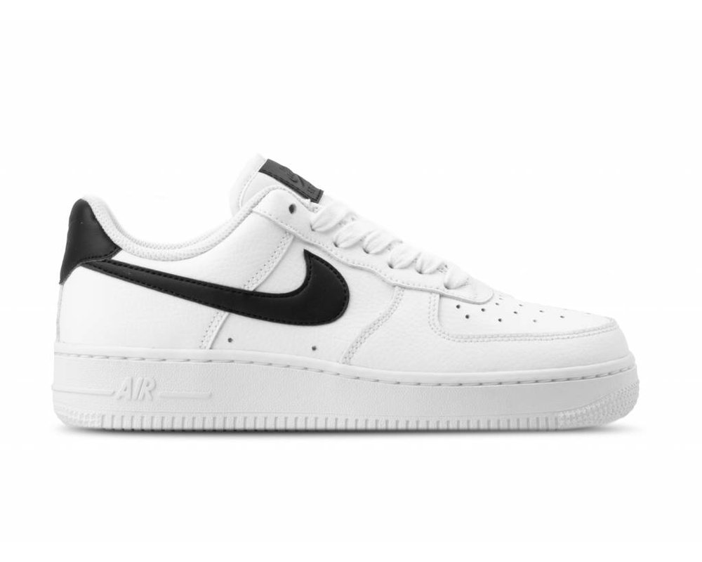 white and black air force 1 07