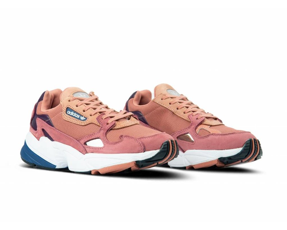 adidas falcon d96700