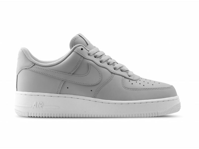 nike air force 1 07 trainers wolf grey glitter