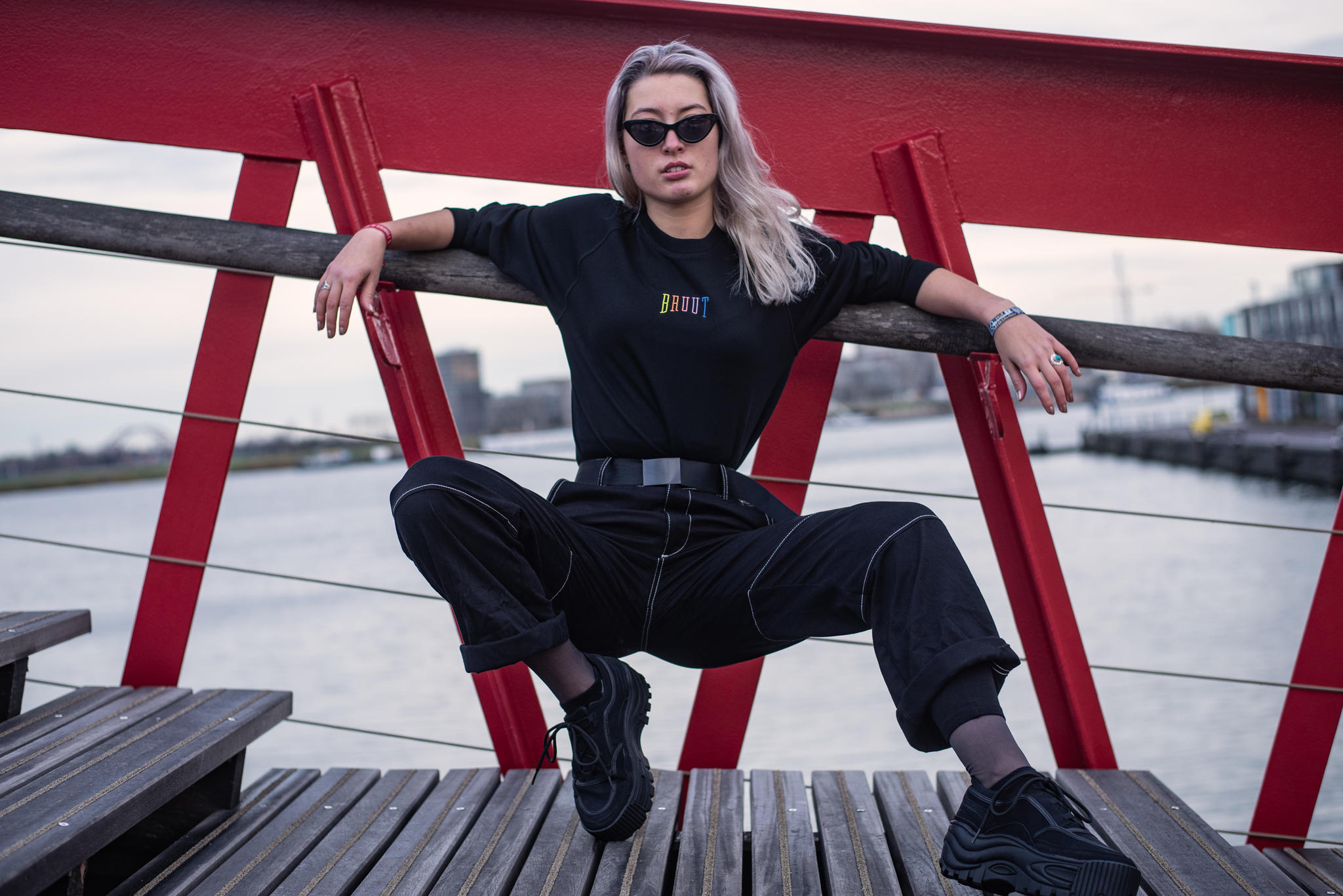 Niban Basic Crewneck Black Rainbow