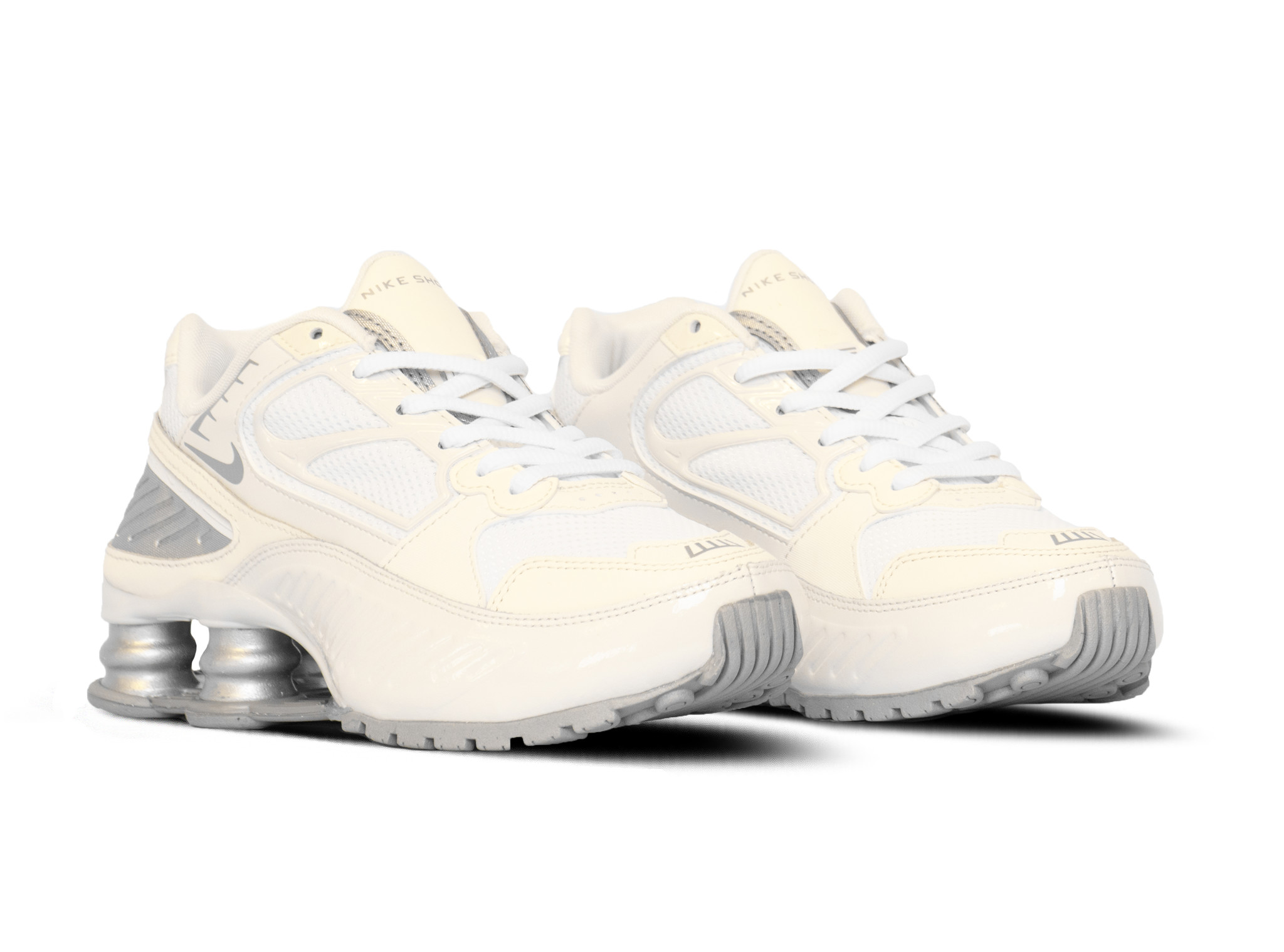 nike shox beige