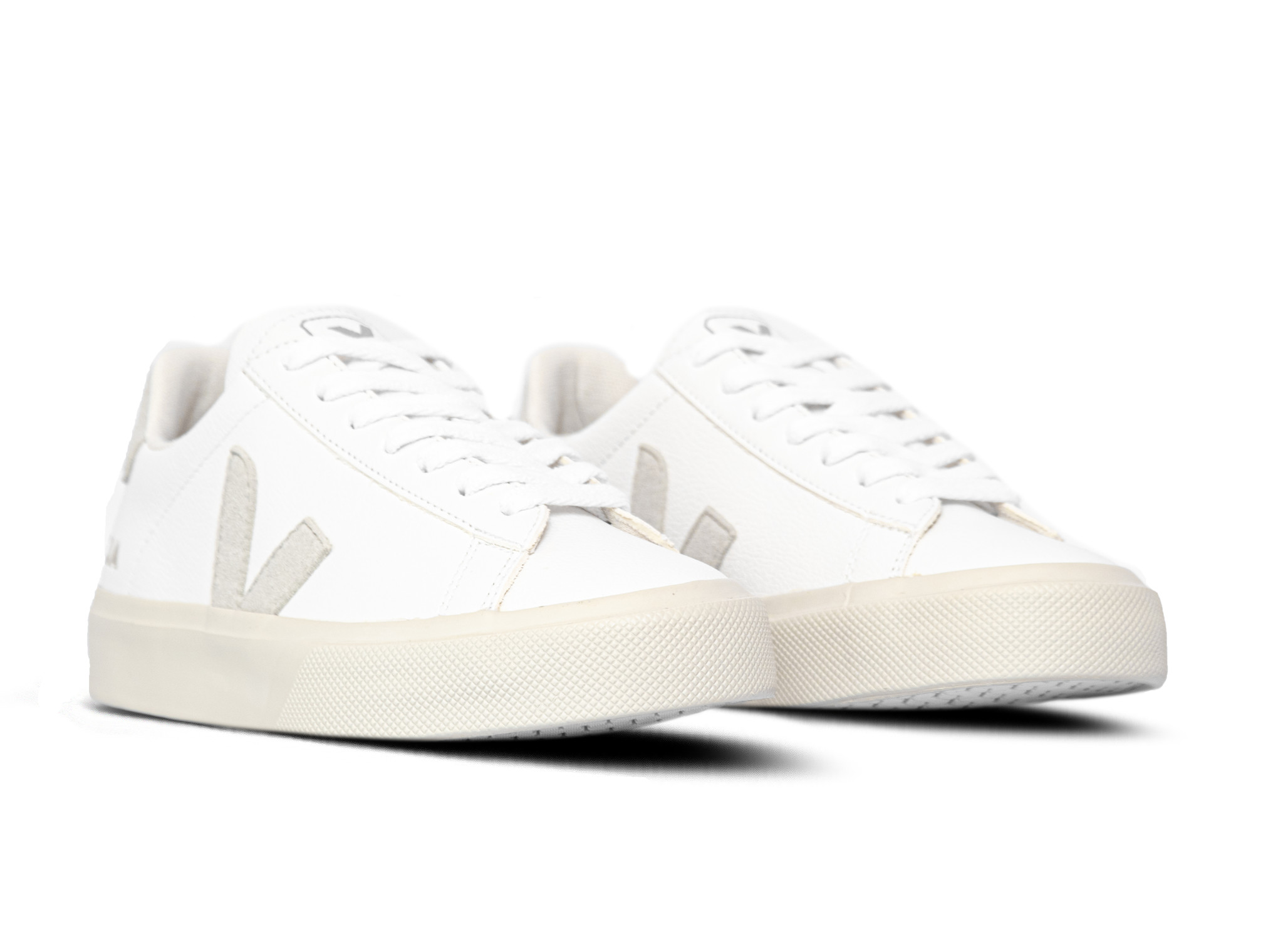 veja campo white natural leather
