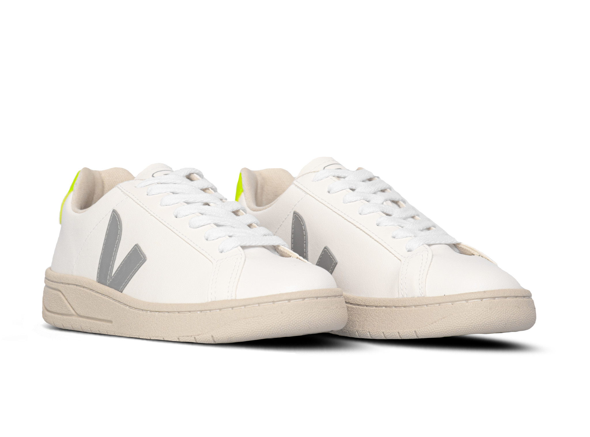 veja white and grey