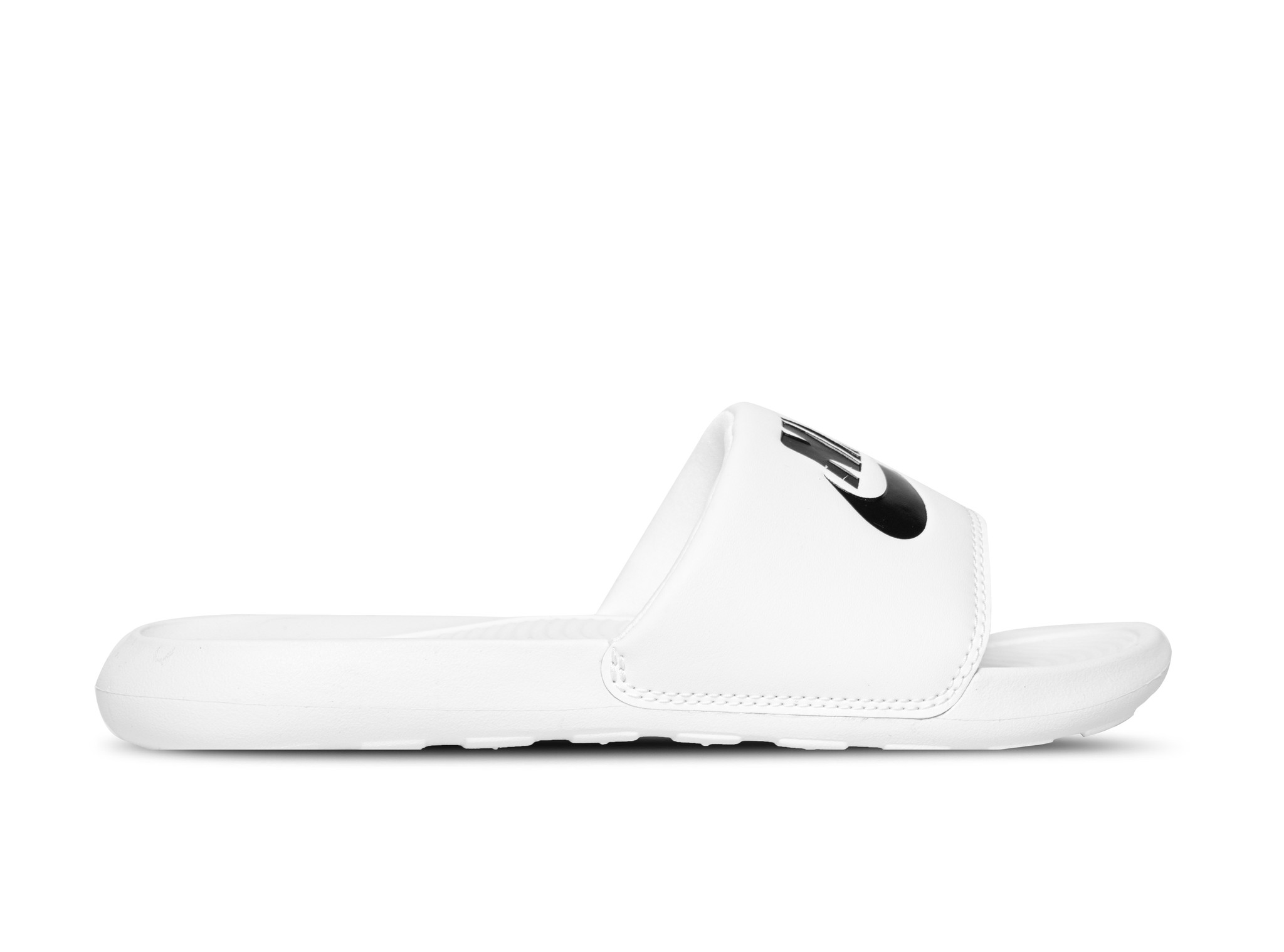 cn9675 nike
