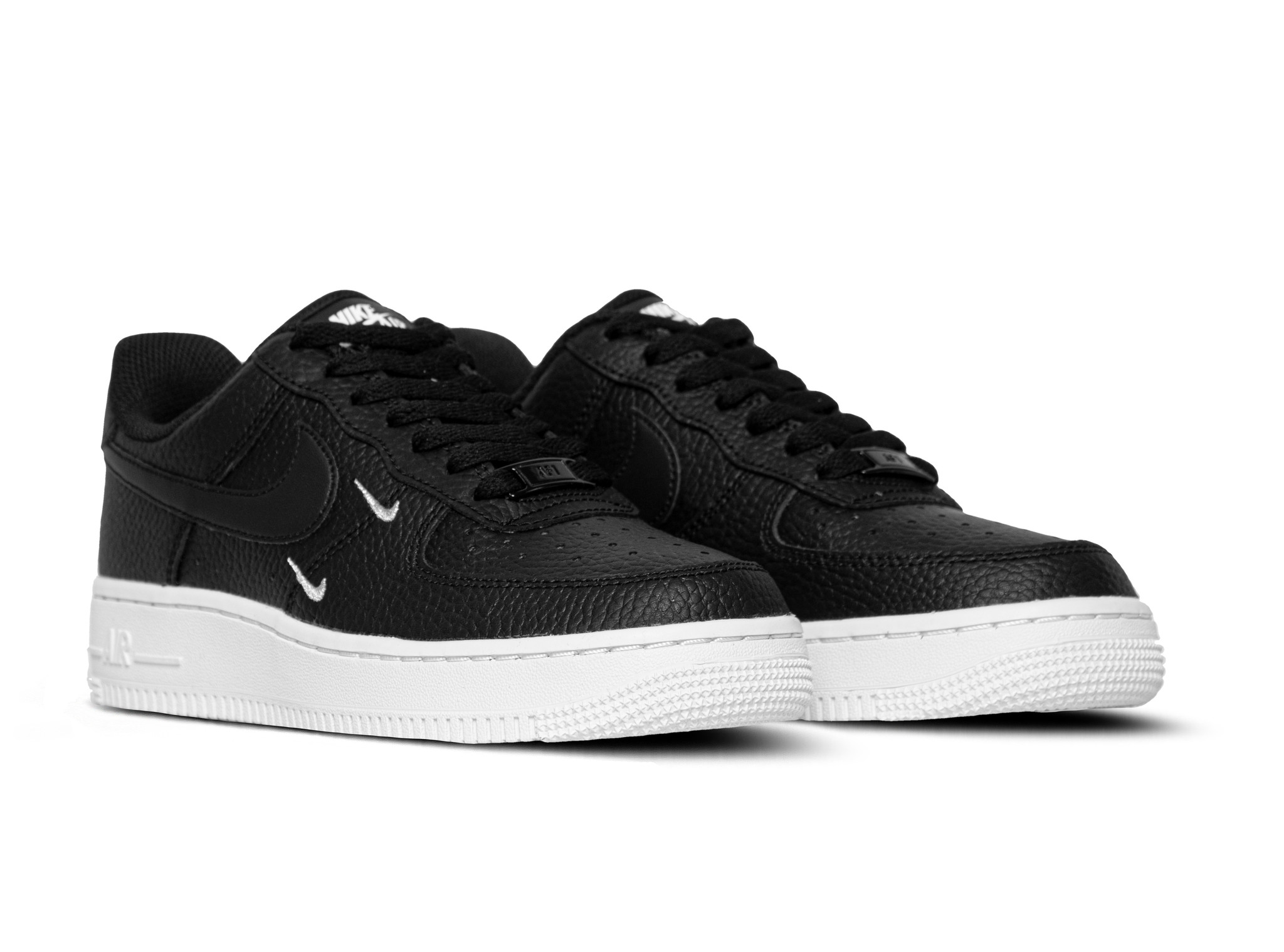 nike air force 1 07 essential black