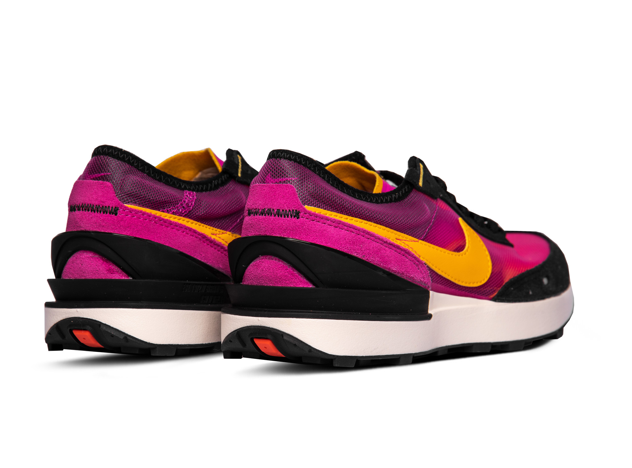 nike waffle fuchsia