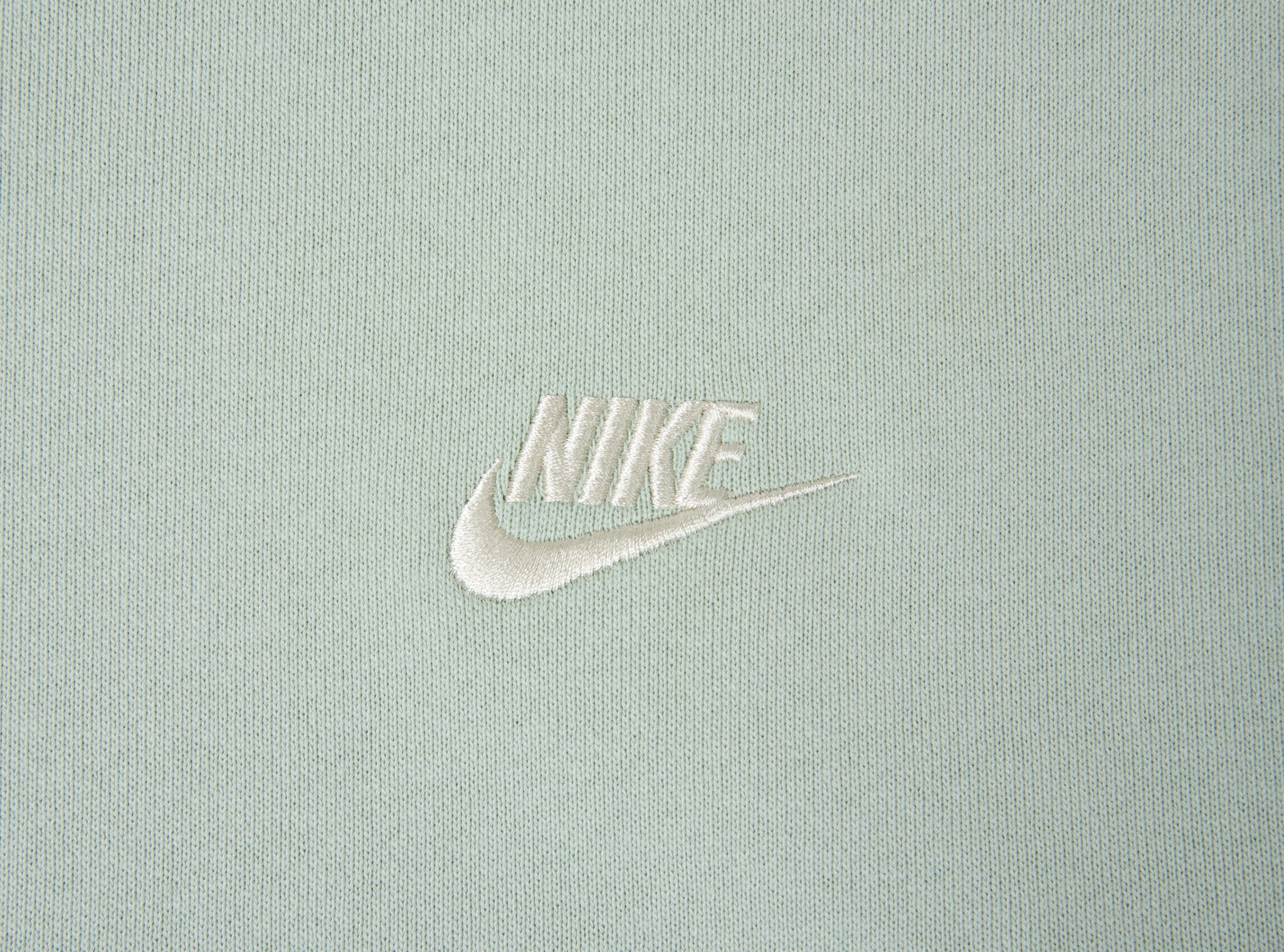 nike classic crewneck