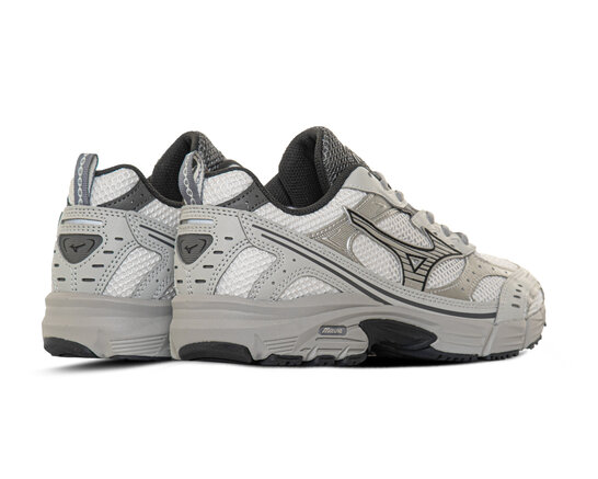 Mizuno MXR Nimbus Cloud Silver D1GA245114