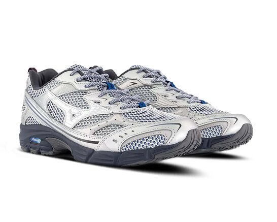Mizuno MXR Space Light Silver Silver Nimbus Cloud D1GA255301