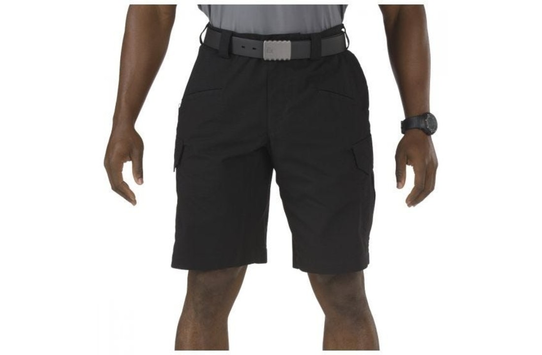 Stryke 11" Short Black Maat: W42