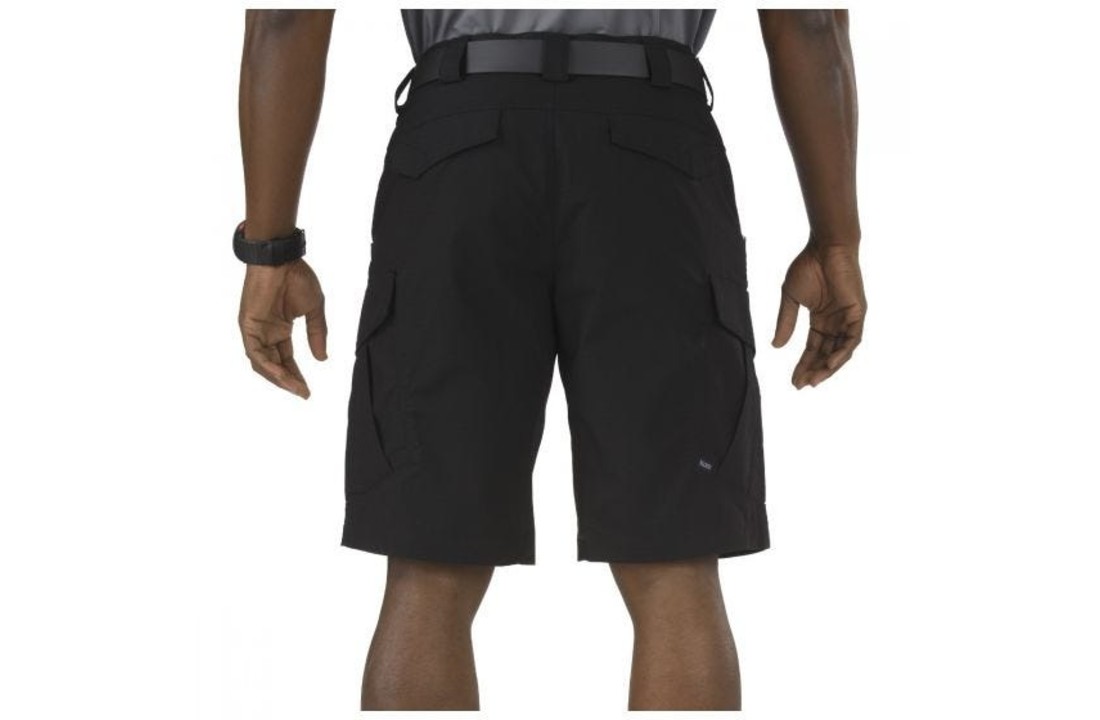 Stryke 11" Short Black Maat: W42