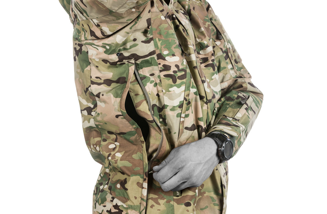 Gore tex clearance jacket multicam