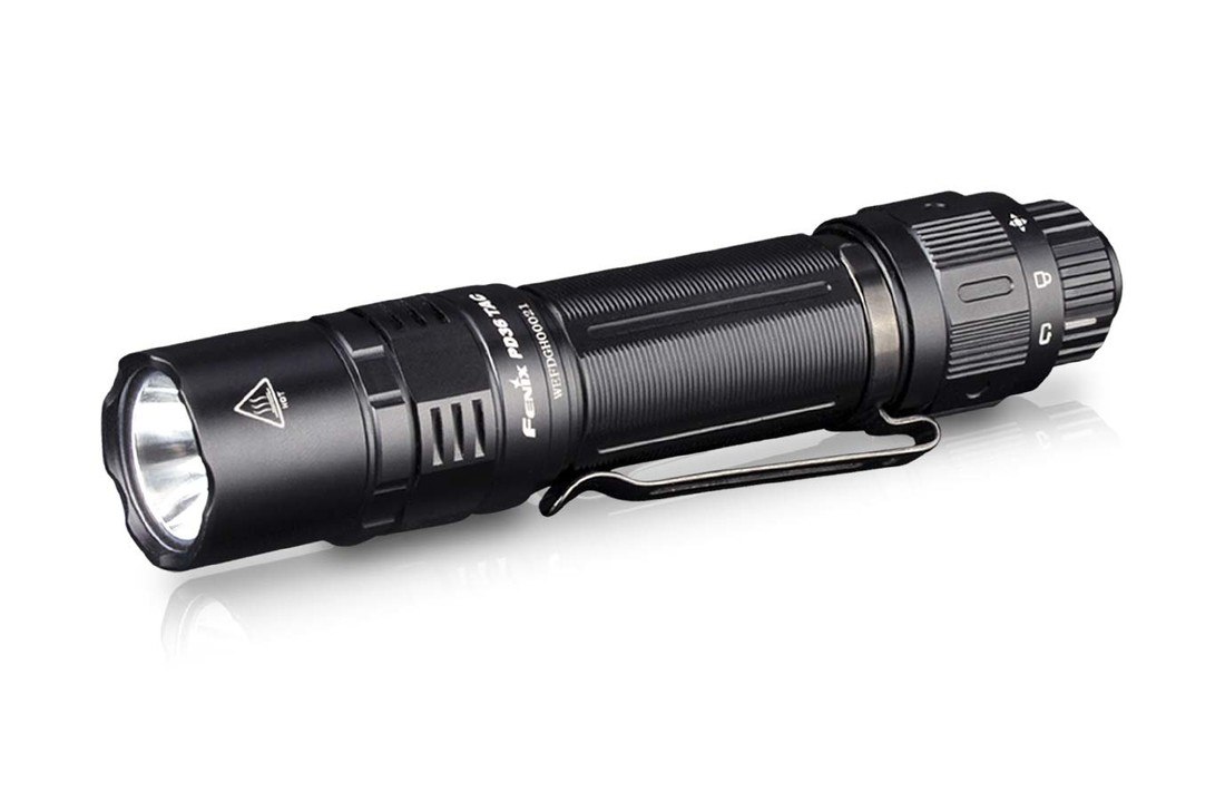 PD36 TAC Zaklamp/Taclight (3000 lumen) incl. Battery