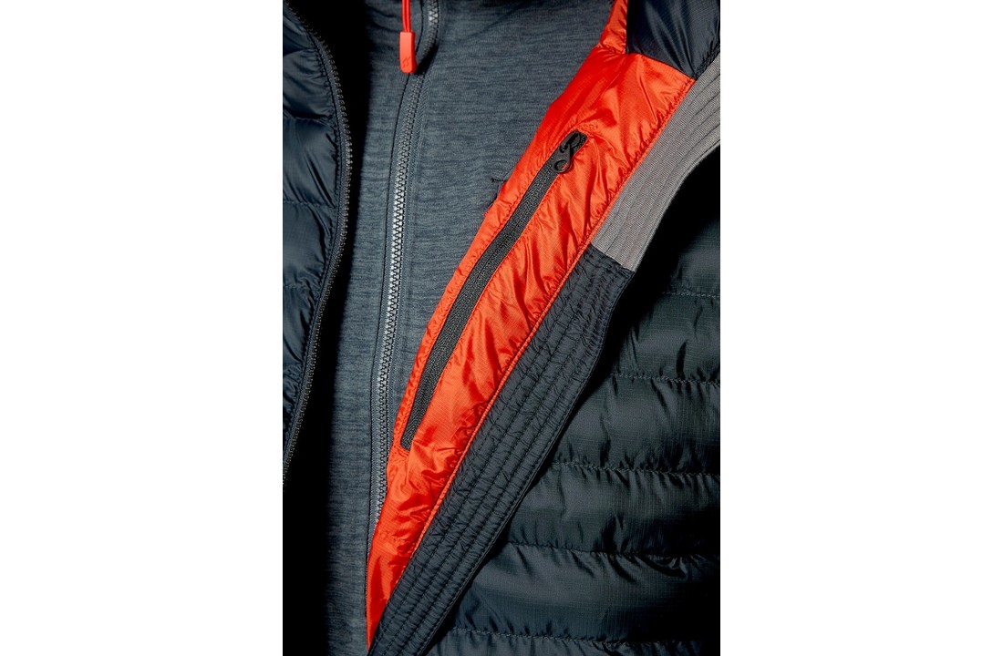 Cirrus Insulated Jacket Black