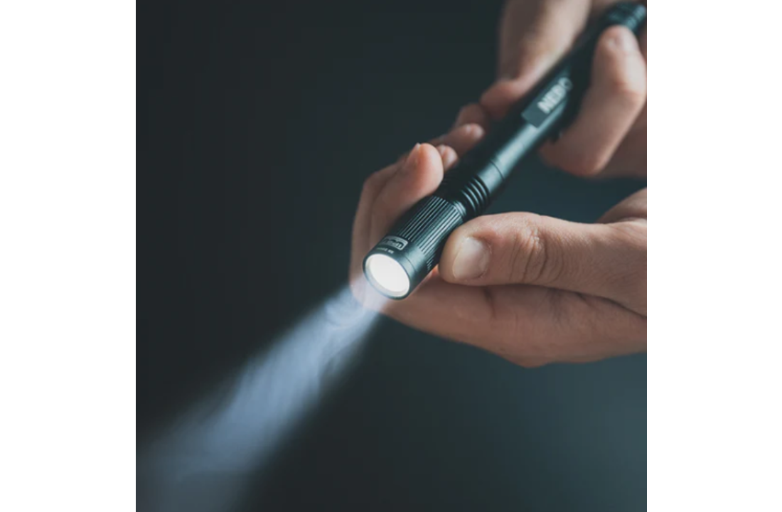 Inspector Pocket Light Black (180 lumen)