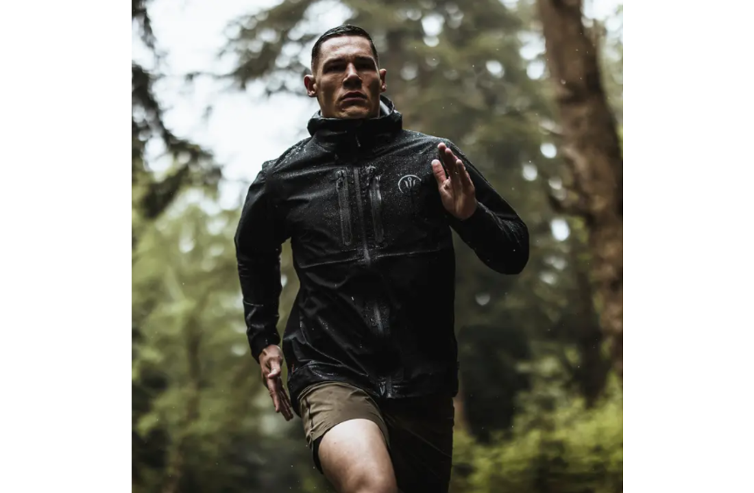 SKIRMISH Jacket Obsidian Black
