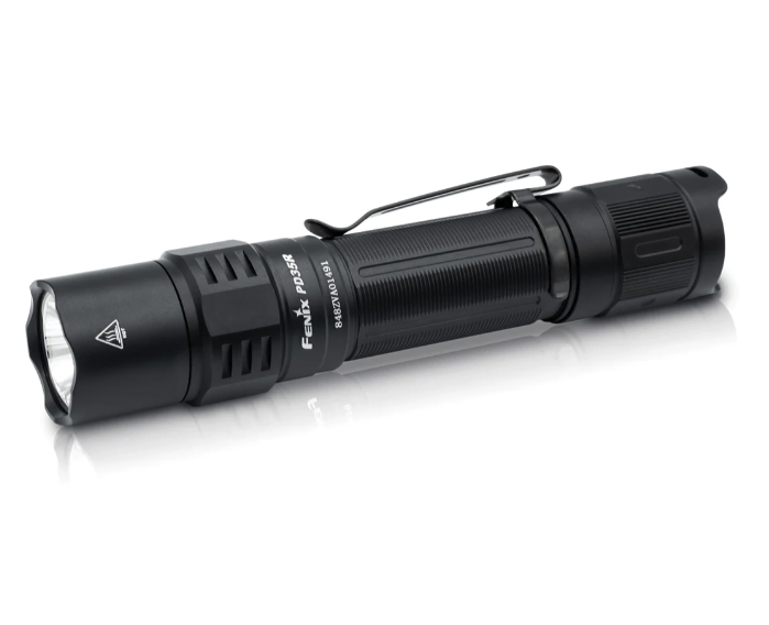 PD35R Zaklamp / Flashlight (1700 lumen)