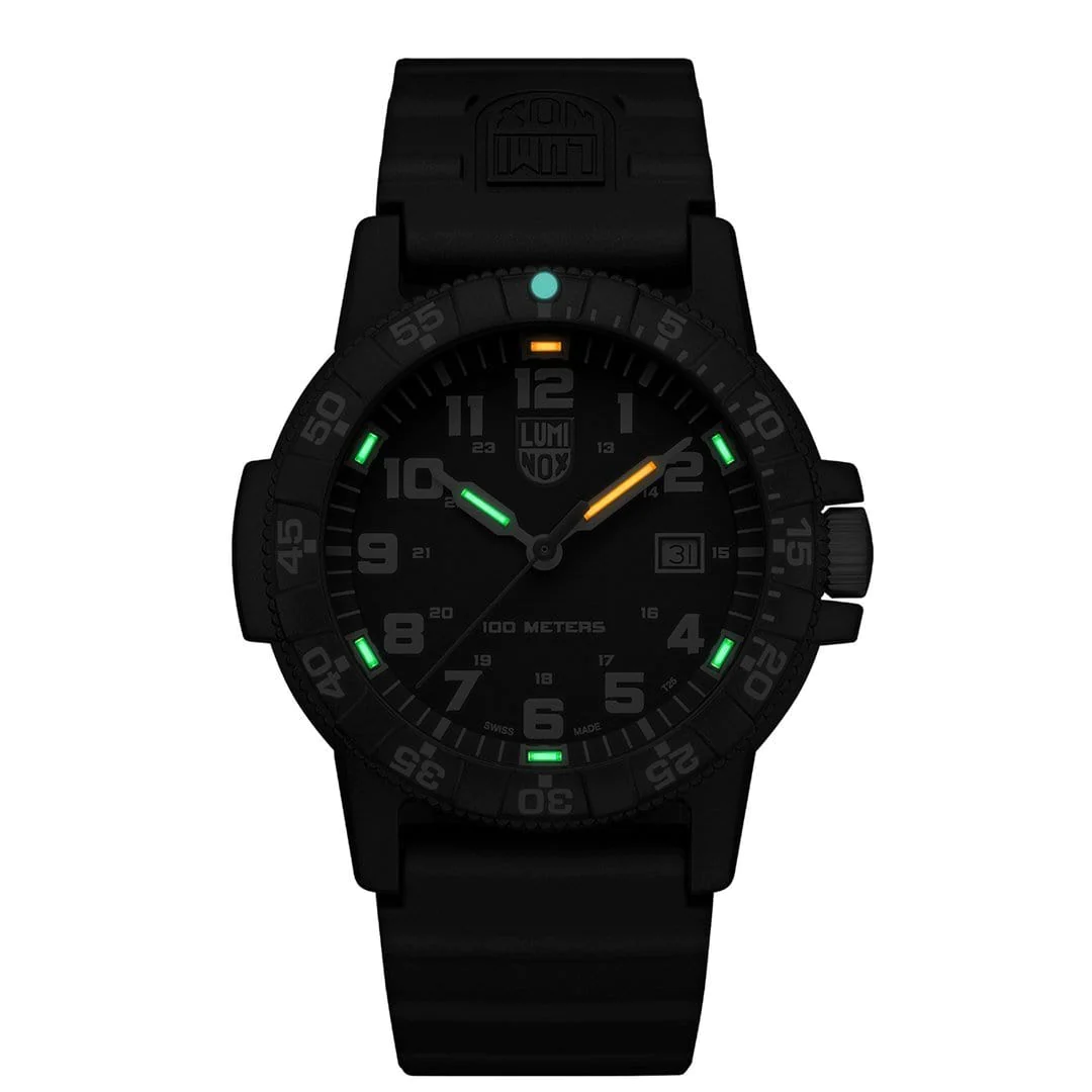 0321 Leather Back SEA Turtle Giant Black White (44mm)