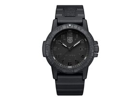 0321 Leather Back SEA Turtle Giant Black OPS (44mm)