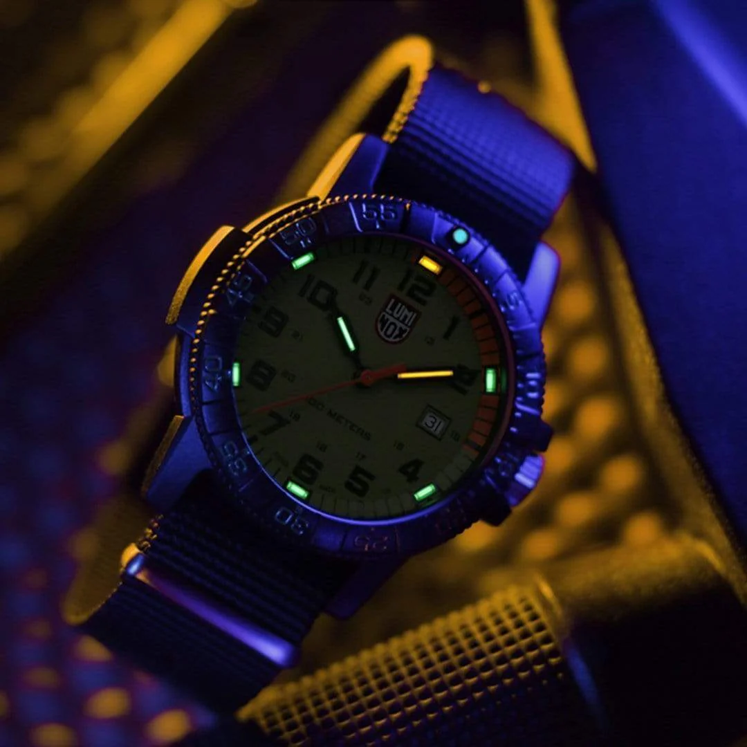 0337 Leather Back SEA Turtle Giant Black Green (44mm)