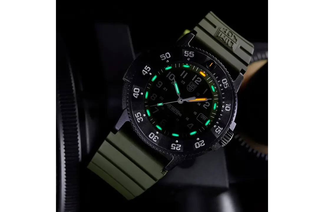 3013 Original Navy Seal Green White