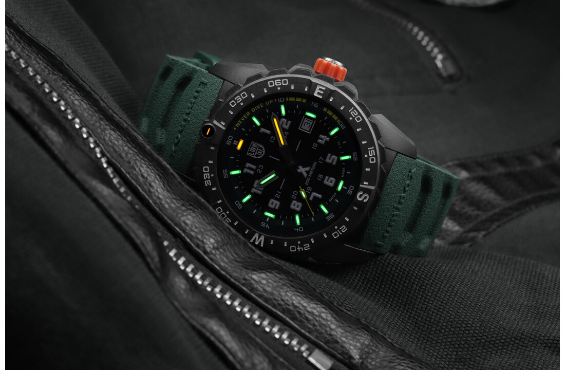 3735 Bear Grylls Survival Land Green