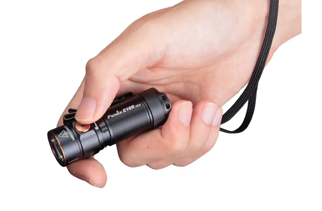 E18R V2.0 Mini Zaklamp / Flashlight (1200 lumen) incl. Accu