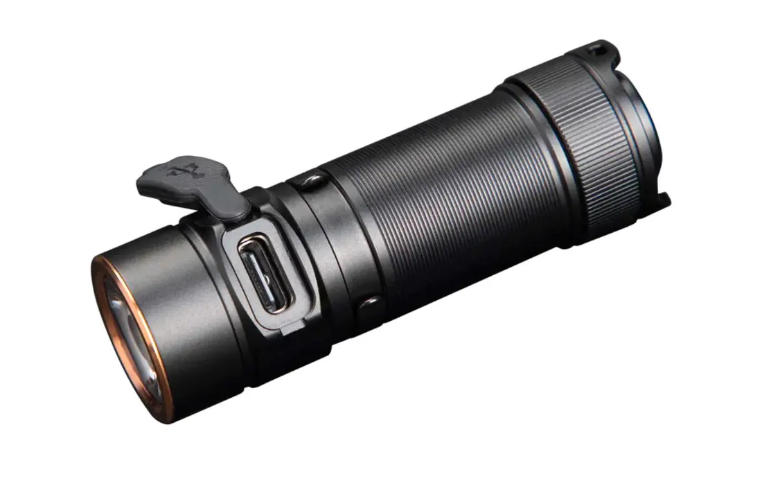 E18R V2.0 Mini Zaklamp / Flashlight (1200 lumen) incl. Accu