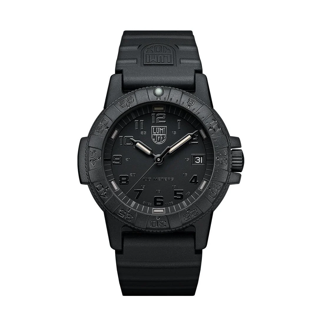 0301 Leather Back SEA Turtle Black OPS (39mm)