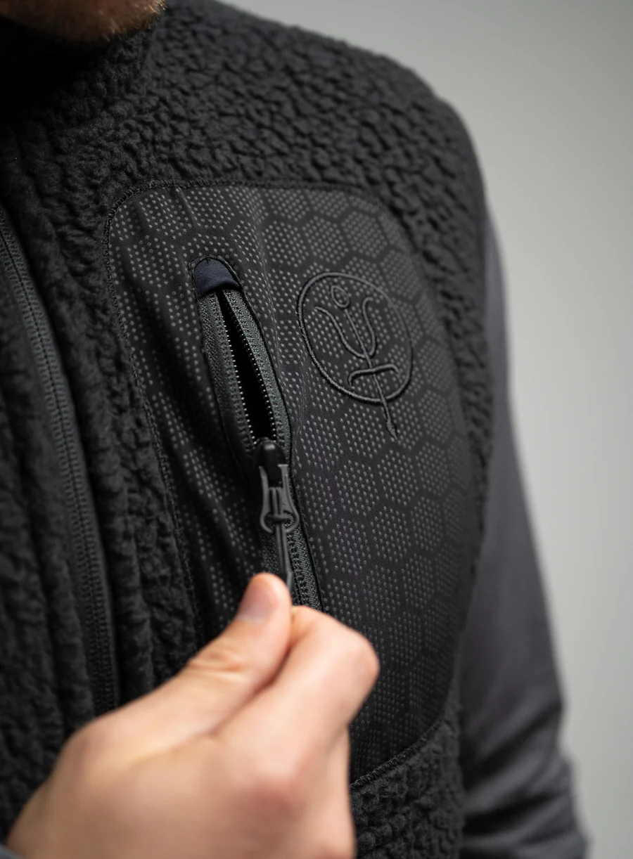 MANTRA Gilet Obsidian Black