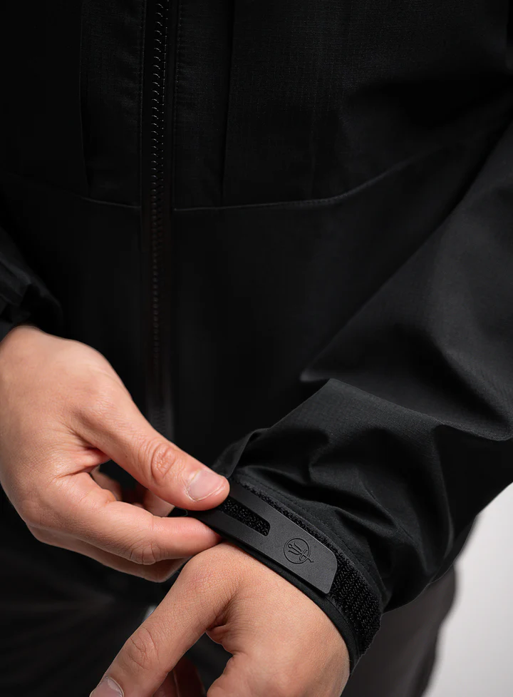 AIGIS Hardshell Jacket Obsidian Black Maat: L