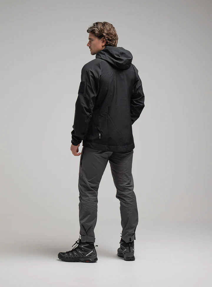 AIGIS Hardshell Jacket Obsidian Black Maat: L
