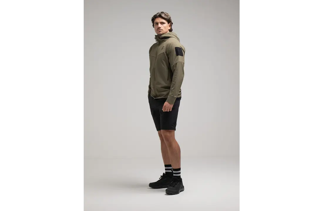 VELES Jacket Olive Maat: S