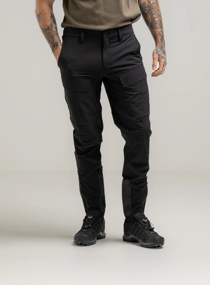 STRIKE Pants Obsidian Black