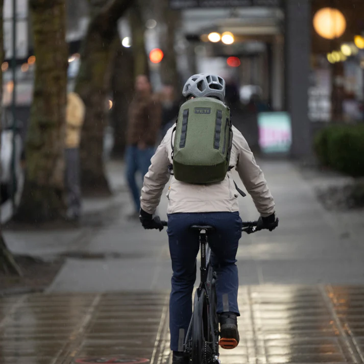 Cayo 25L Backpack Water Resistant Black