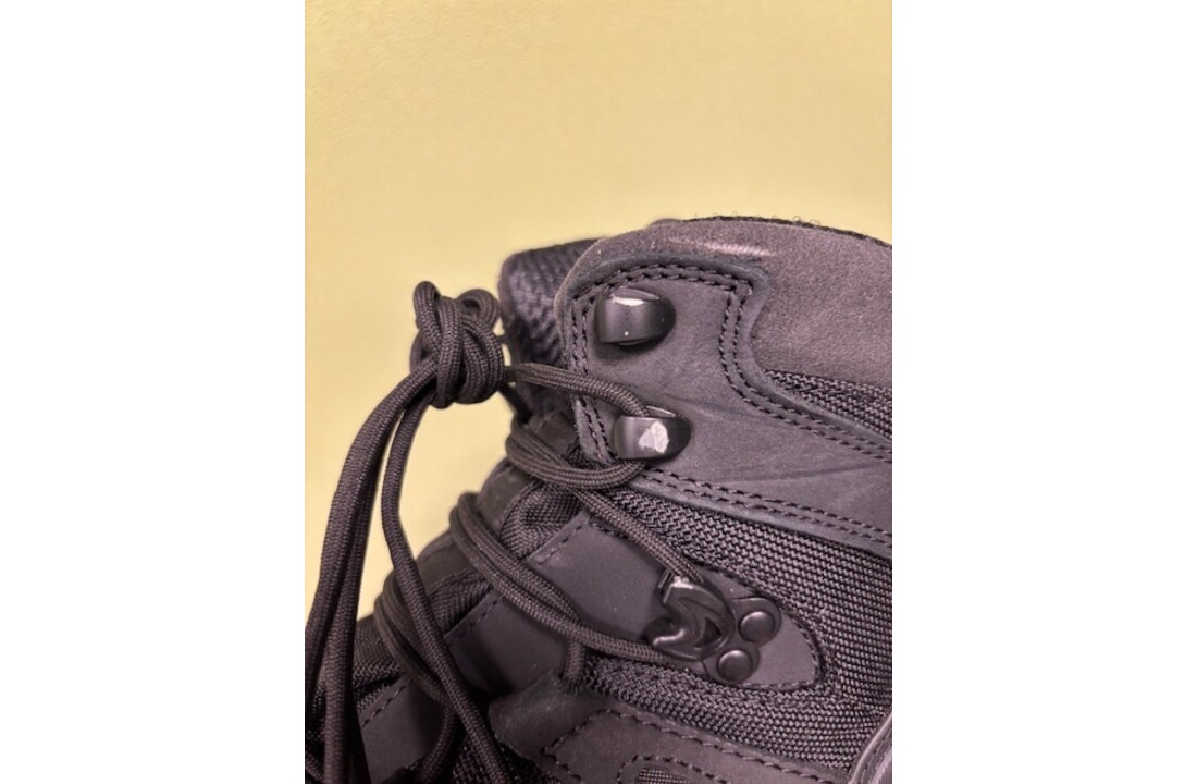 Quest 4D Forces 2 Black EN Maat UK 9 - Demo-model met lichte schade