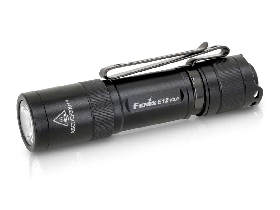 E12 V3.0 EDC Zaklamp / Flashlight (200 lumen)